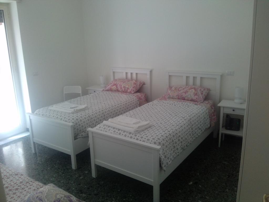 ナポリ Domus Aurea Bed & Breakfast エクステリア 写真