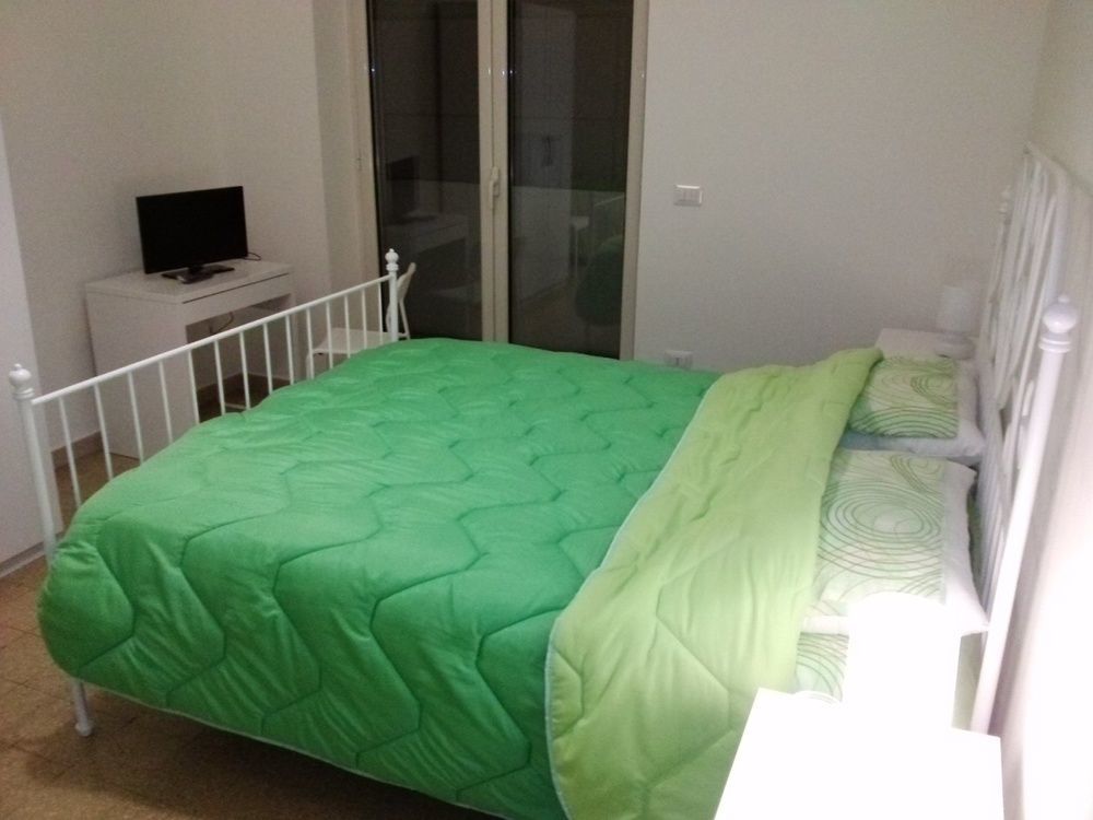 ナポリ Domus Aurea Bed & Breakfast エクステリア 写真